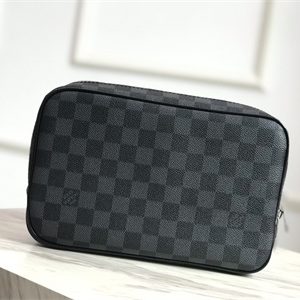 L.V Toilet Pouch GM Damier Graphite N47521