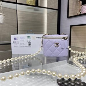 Cha.nel Vanity Case With Chain Lambskin Gold Tone Metal Lilac AP2581