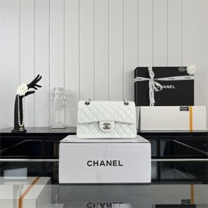 Cha.nel Small Classic Flap Bag Grained Calfskin Silver Tone Metal White 01117