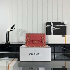 Cha.nel Small Classic Flap Bag Grained Calfskin Gold Tone Metal Red 01117
