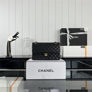 Cha.nel Medium Classic Flap Bag Grained Calfskin Gold Tone Metal Black 01112(Flap Edge Stitch)