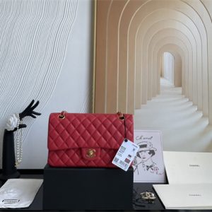 Cha.nel Medium Classic Flap Bag Grained Calfskin Gold Tone Metal Red 01112