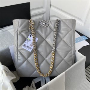 Cha.nel 19 Tote Bag Lambskin Grey AS3519