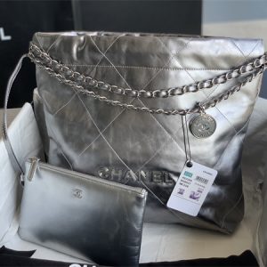 Cha.nel 22 Small Handbag Shiny Calfskin Silver Tone Metal Silver AS3260