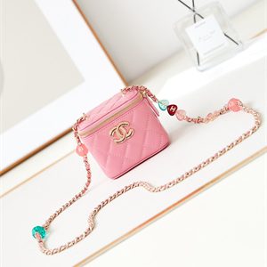 Cha.nel Vanity Case Lambskin Gold Tone Metal Pink AP3230