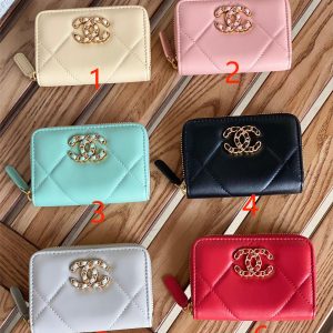 Cha.nel Classic Zipper Card Holder Lambskin AP0949