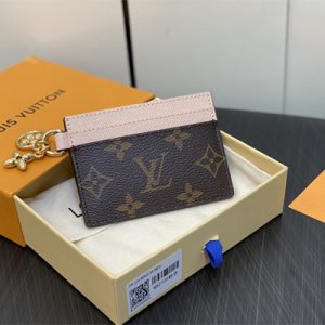 L.V Charms Card Holder Monogram Canvas Pink M82739