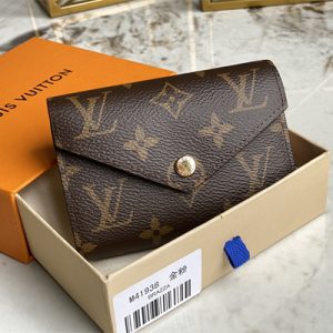 L.V Victorine Wallet Monogram Canvas Inside Pink M41938