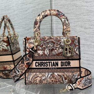 CD Medium Lady Di.or D-Lite Bag Jardin Magique Embroidery Powder Pink