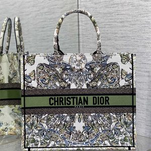 CD Large Book Tote Butterfly Around The World Embroidery White and Green