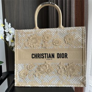 CD Large Book Tote Beige D-Lace Flowers Embroidery With Macrame Effect
