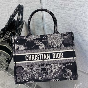 CD Medium Book Tote Di.or Zodiac Embroidery Black and White