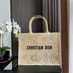 CD Medium Book Tote Beige D-Lace Flowers Embroidery With Macrame Effect