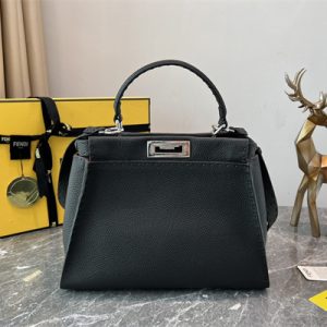 Fen.di Peekaboo Iconic ISeeU Medium Bag Cuoio Romano Leather Black Color With Topstitches