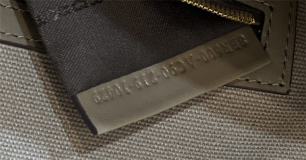 Fen.di BAGUETTE Dove Grey FF Canvas Bag - Image 7
