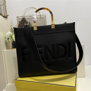 Fen.di SUNSHINE Medium Black Leather Shopper