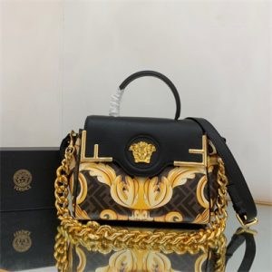 Fen.di Fendace LA Medusa Meidum Handbag Black