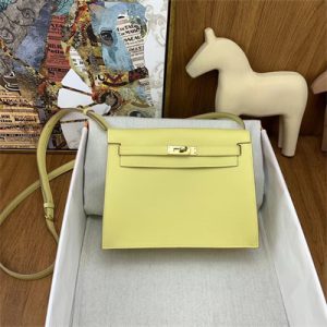 Kelly Danse Bag Evercolor Leather Gold Tone Metal In Jaune Poussin Color HS