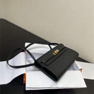 Kelly Classique To Go wallet Epsom Leather Gold Tone Metal In Black Color HS