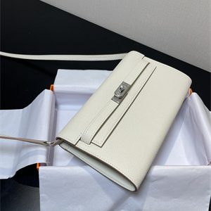 Kelly Classique To Go wallet Epsom Leather Silver Tone Metal In Craie Color HS