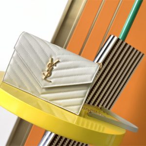 Y.S.L CASSANDRA ENVELOPE CHAIN WALLET IN GRAIN DEPOUDRE LEATHER White Color Gold Tone Metal