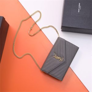 Y.S.L CLASSIC CASSANDRA CHAIN WALLET IN GRAIN DEPOUDRE LEATHER Grey Color Gold Tone Metal