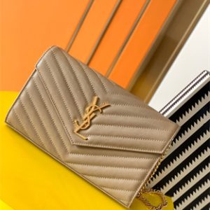 Y.S.L CLASSIC CASSANDRA CHAIN WALLET IN GRAIN DEPOUDRE LEATHER Beige Color Gold Tone Metal