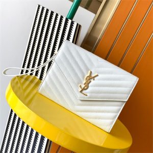 Y.S.L CASSANDRA MATELASS?? FLAP POUCH IN GRAIN DE POUDRE EMBOSSED LEATHER White Color Gold Tone Metal
