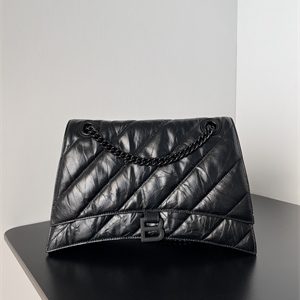 Women's CRUSH Medium Chain Bag Quilted In Black Crushed Calfskin