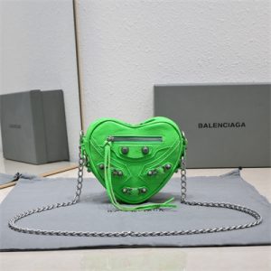 Women's Le Cagole Heart Mini Bag In Arena Lambskin Green Color