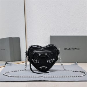 Women's Le Cagole Heart Mini Bag In Arena Lambskin Black Color