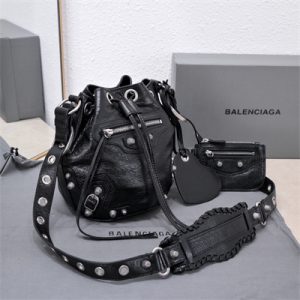 Women's Le Cagole XS Bucket Bag In Arena Lambskin Black Color