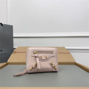 Le Cagole Compact Zippy Wallet In Arena Lambskin Lt Pink Color