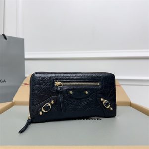 Le Cagole Continental Zippy Wallet In Arena Lambskin Black Color