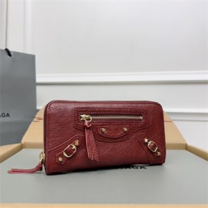 Le Cagole Continental Zippy Wallet In Arena Lambskin Burgundy Color