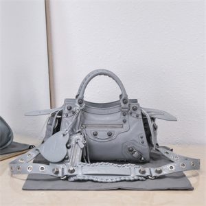Women's NEO Cagole XS Handbag In Arena Lambskin Lt Grey Color