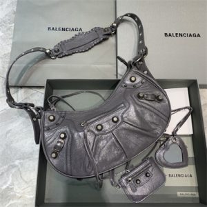 Women's Le Cagole Small Shoulder Bag In Arena Lambskin Grey Color