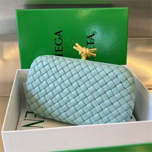 BV Knot Clutch In Lambskin Leather Blue Color