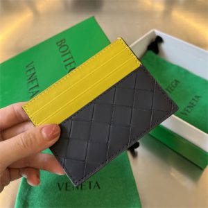 BV Card holder In Calfskin Leather Space/Pollen Yellow