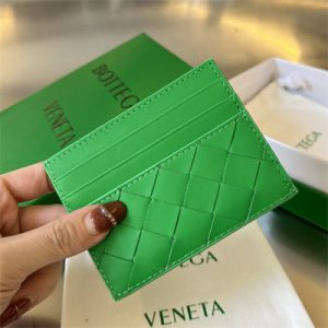 BV Card holder In Calfskin Leather Parakeet