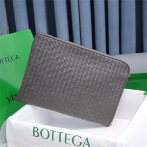 BV Zipper Pouch In Lambskin Leather Grey Color 80-6