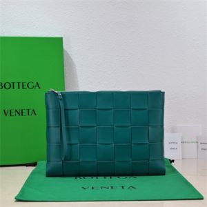 BV Cassette Zipper Pouch In Lambskin Leather Duck Green Color 80-8