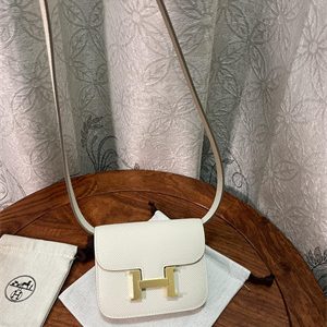 Constance SLIM Wallet With Strap Epsom Leather Gold Tone Metal In Craie Color HS