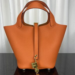 Picotin Lock Bag Taurillon Clemence Leather 18/22CM Gold/Silver Tone Metal In Orange Color HS
