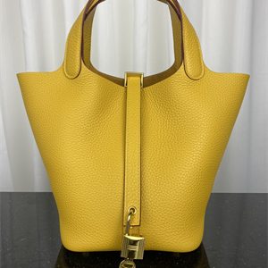 Picotin Lock Bag Taurillon Clemence Leather 18/22CM Gold/Silver Tone Metal In Jaune Amber Color HS