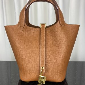 Picotin Lock Bag Taurillon Clemence Leather 18/22CM Gold/Silver Tone Metal In Gold Color HS