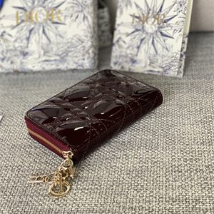 CD  Voyageur Small Coin Purse Supple Cannage Patent Calfskin Burgundy S0985