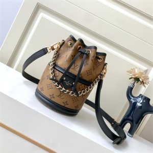 L.V Canoé Bucket Bag In Reverse Monogram Canvas Black M83480