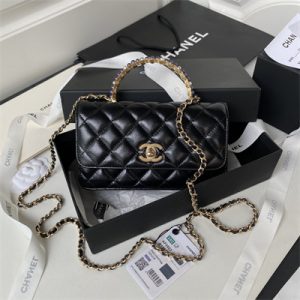 Cha.nel Clutch With Chain Shiny Crumpled Lambskin, Imitation Pearls & Gold-Tone Metal Black AP3803
