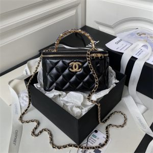 Cha.nel Vanity Case Top Handle With Chain Shiny Crumpled Lambskin, Imitation Pearls & Gold-Tone Metal Black AP3804
